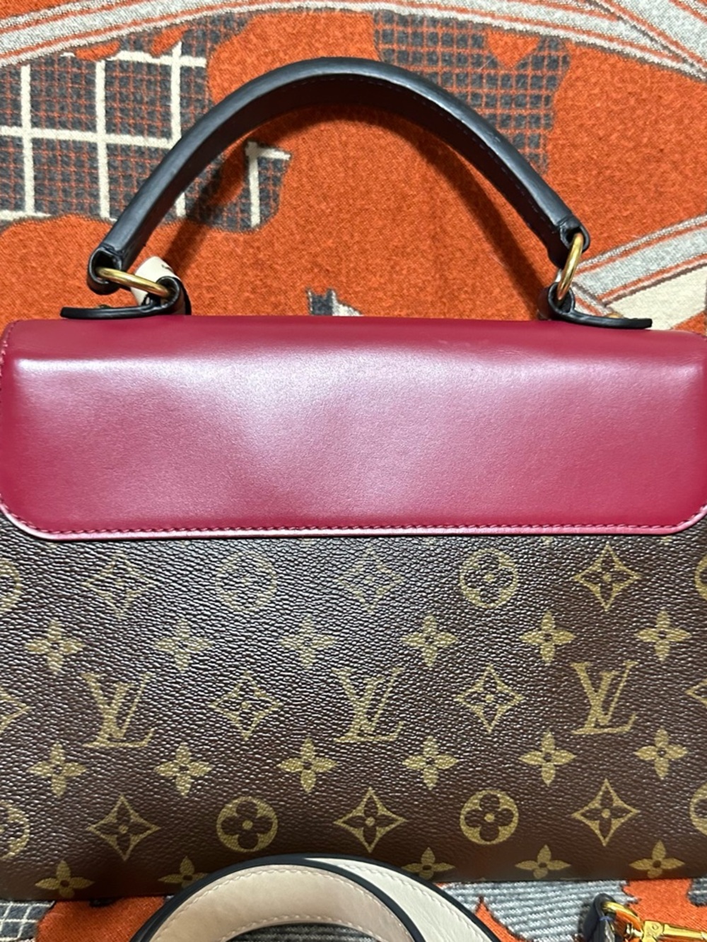 LOUIS VUITTON ❤️🌟CA0139 CLUNY BB W/ DETACHEABLE LONG STRAP ⭐️ - Picture 5 of 13
